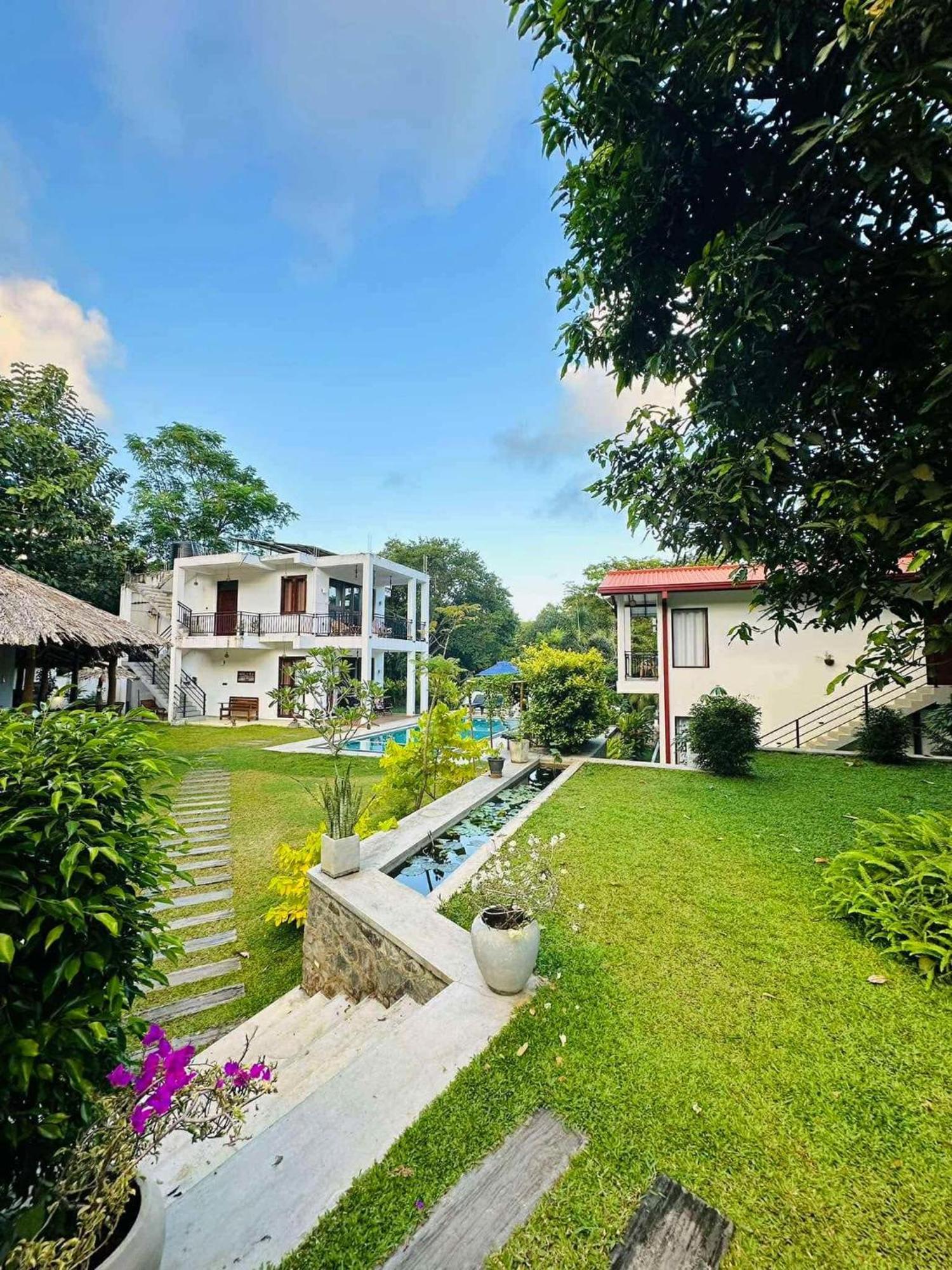 Finch Tangalle Exterior photo